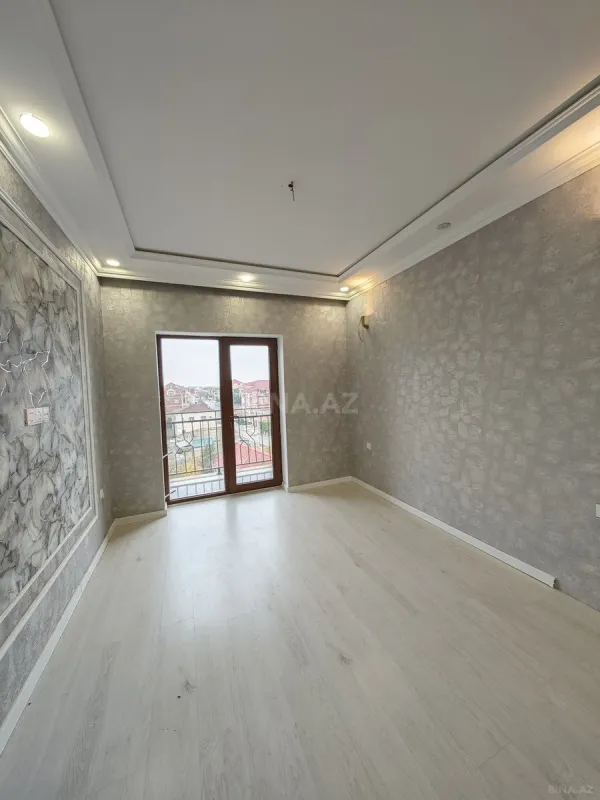 Satılır 2 otaqlı mənzil 75 m²
