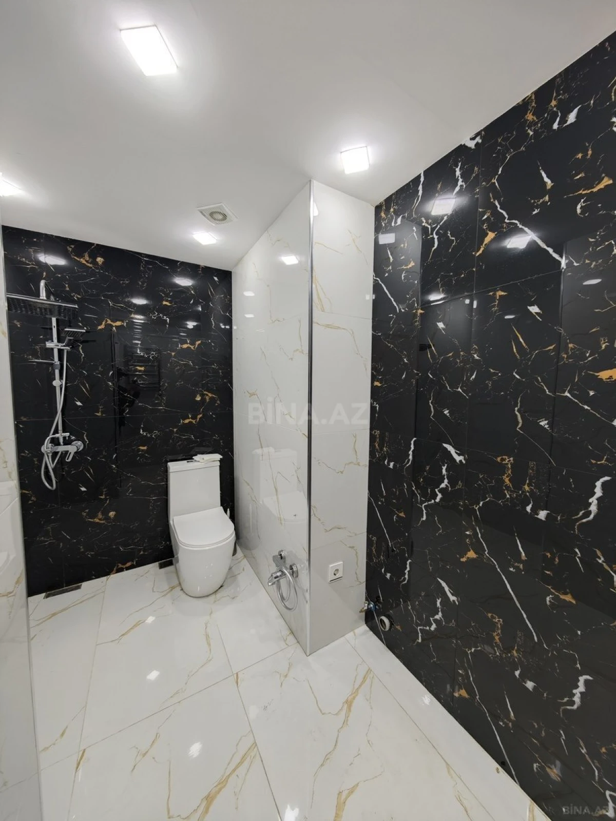Satılır 2 otaqlı mənzil 75 m²