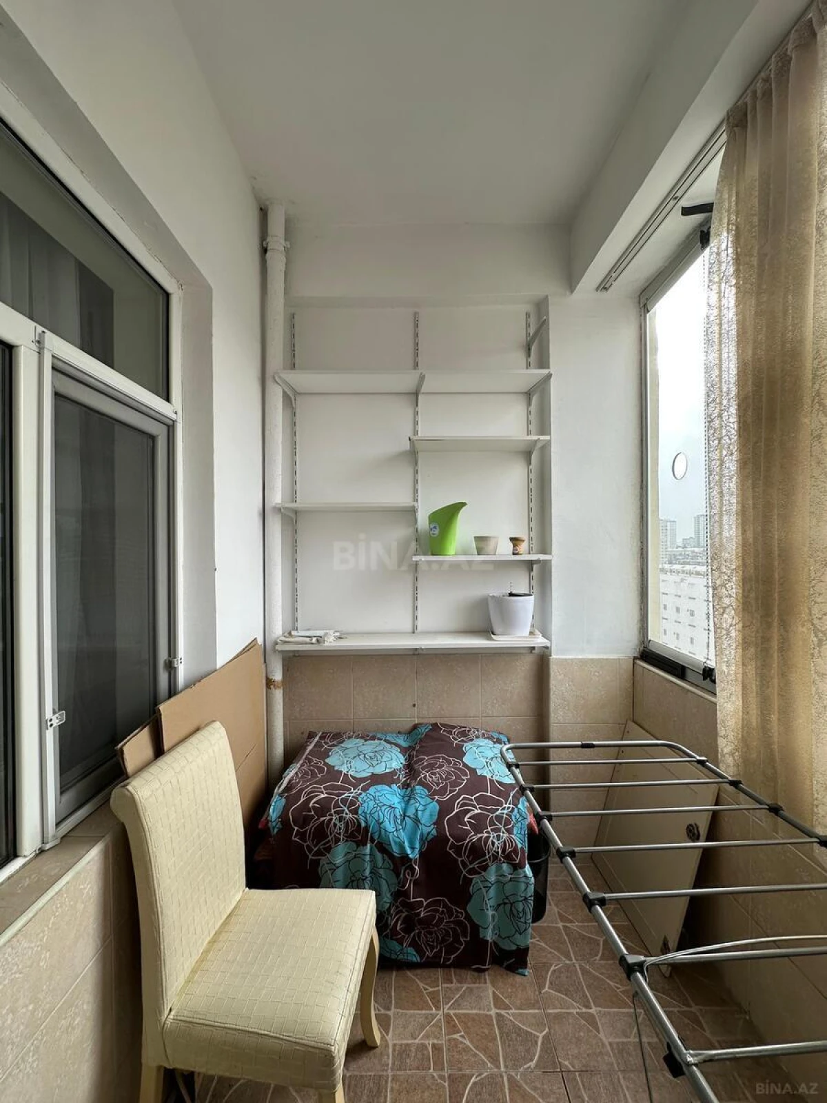 Satılır 4 otaqlı mənzil 135 m²