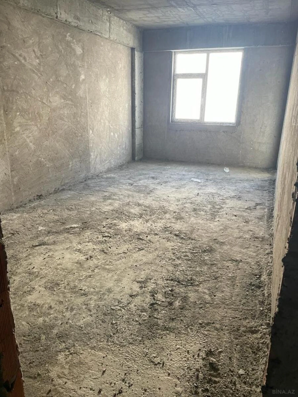 Satılır 1 otaqlı mənzil 71 m²