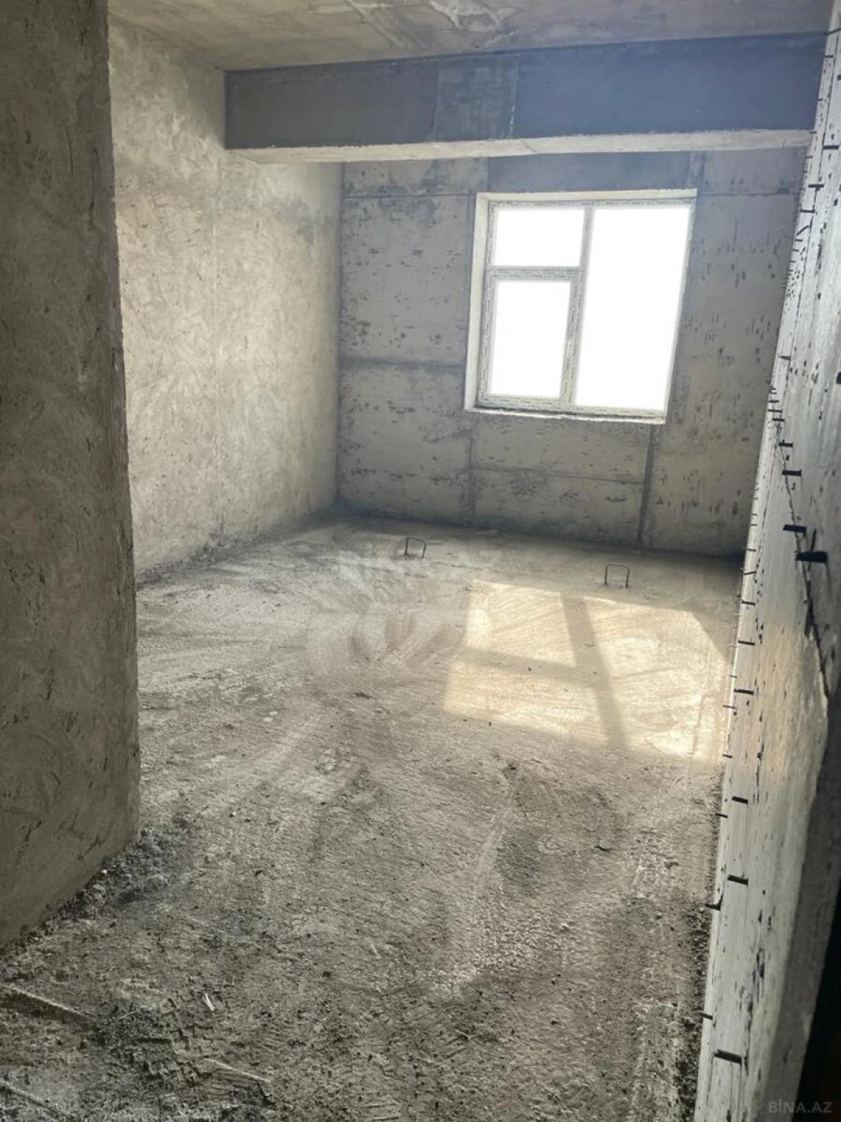 Satılır 1 otaqlı mənzil 71 m²
