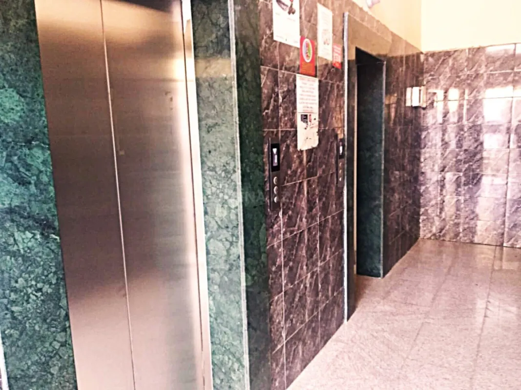 Satılır 1 otaqlı mənzil 71 m²