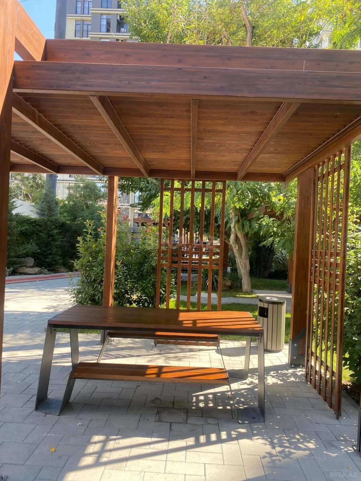 Satılır 2 otaqlı mənzil 65.8 m²