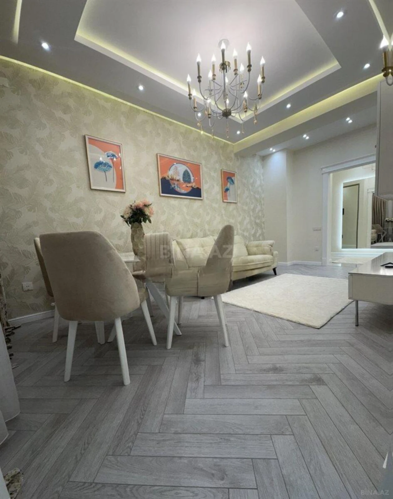 Satılır 3 otaqlı mənzil 99 m²