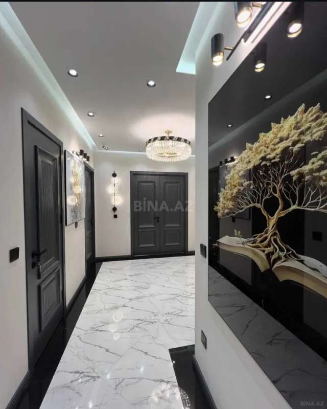 Satılır 3 otaqlı mənzil 134 m²