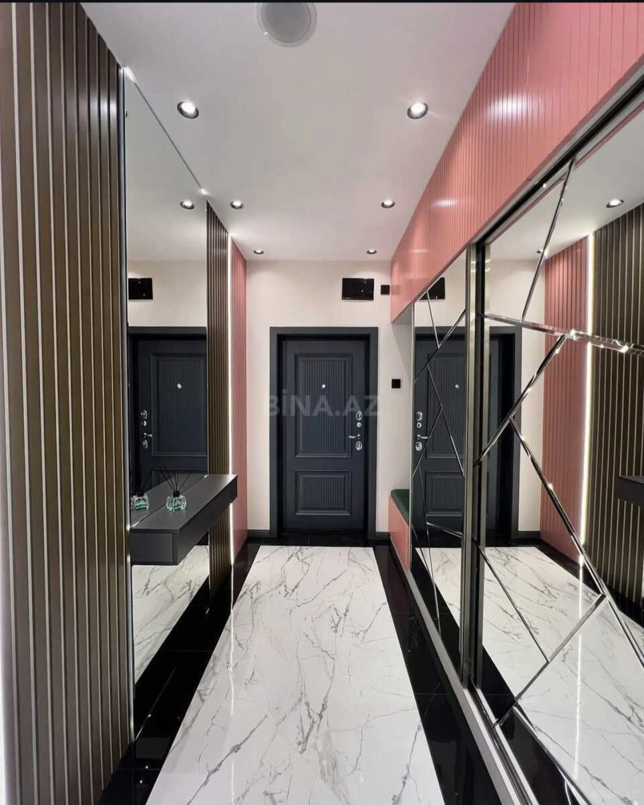 Satılır 3 otaqlı mənzil 134 m²