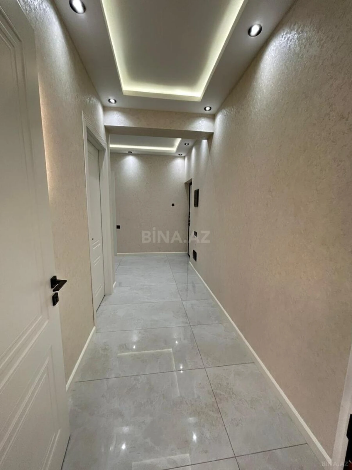 Satılır 3 otaqlı mənzil 84 m²
