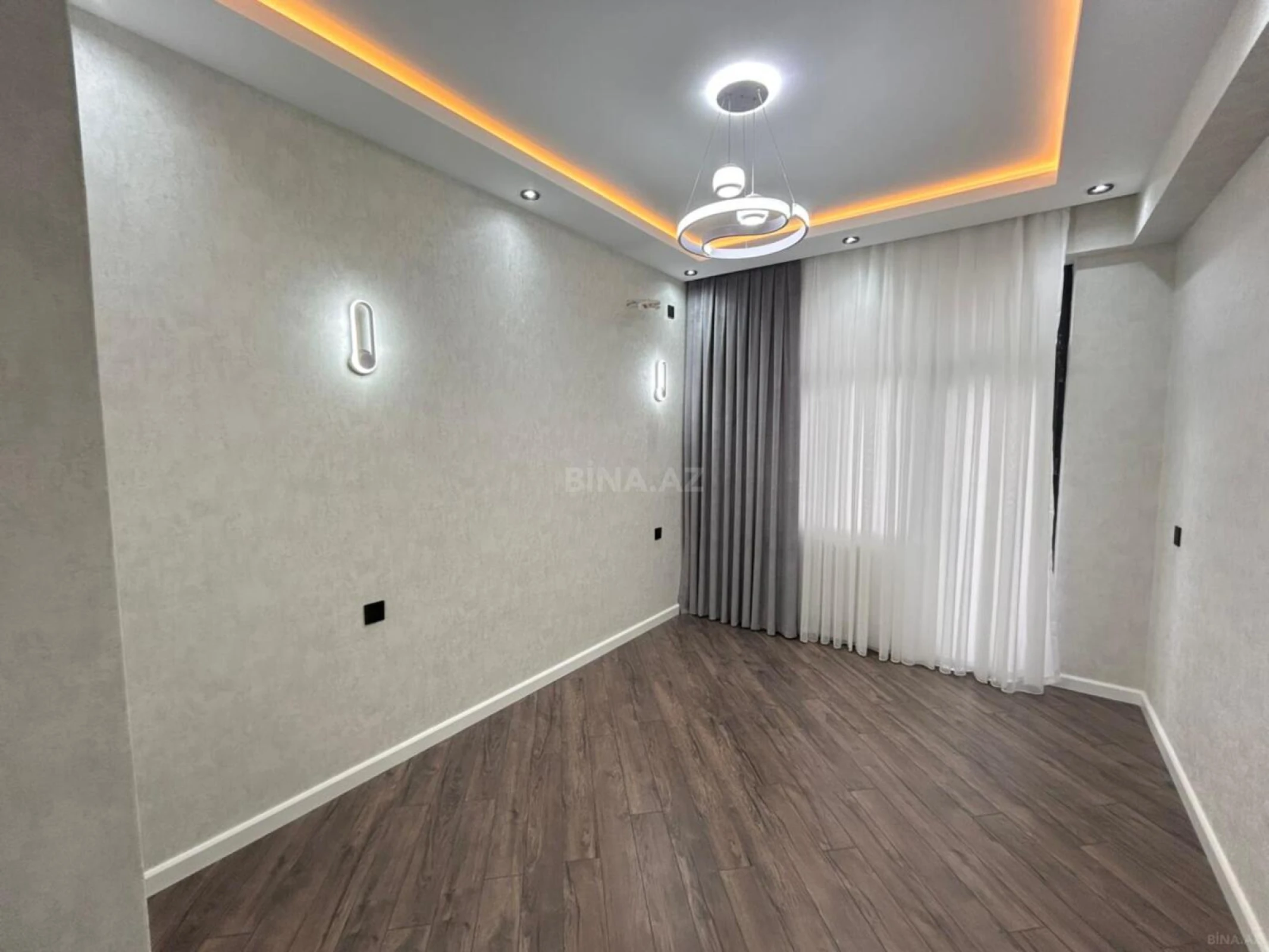 Satılır 3 otaqlı mənzil 84 m²