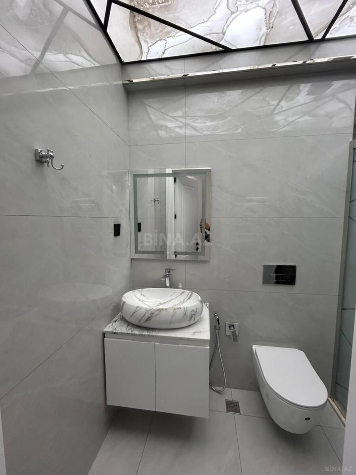 Satılır 3 otaqlı mənzil 84 m²