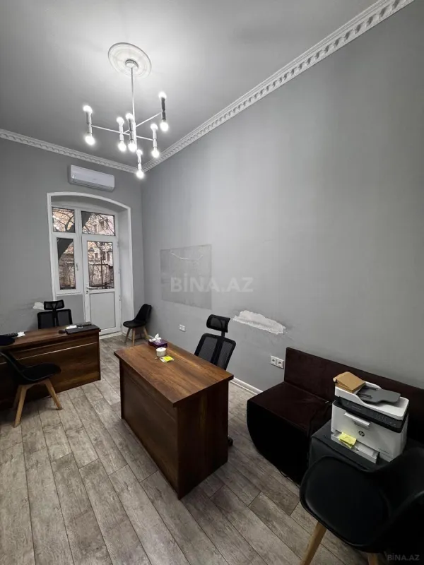 Kirayə verilir 4 otaqlı ofis 110 m²