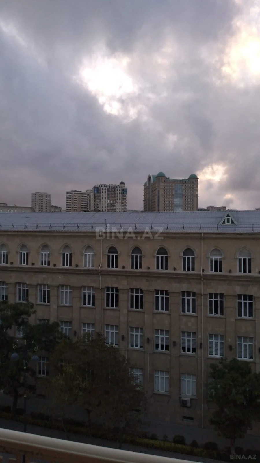 Kirayə verilir 2 otaqlı mənzil 50 m²