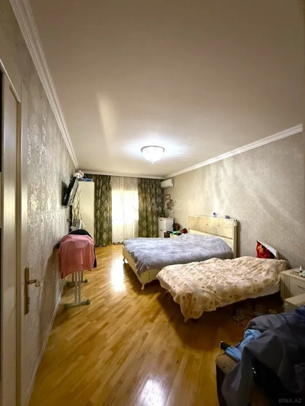 Satılır 3 otaqlı mənzil 150 m²