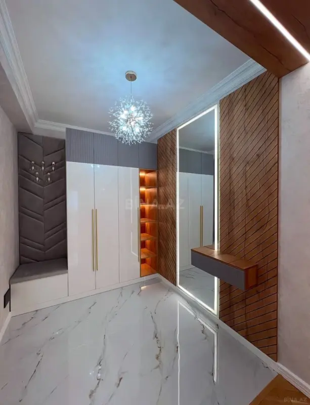 Satılır 2 otaqlı mənzil 110 m²