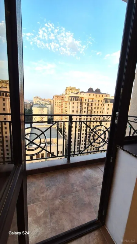 Satılır 2 otaqlı mənzil 65.5 m²