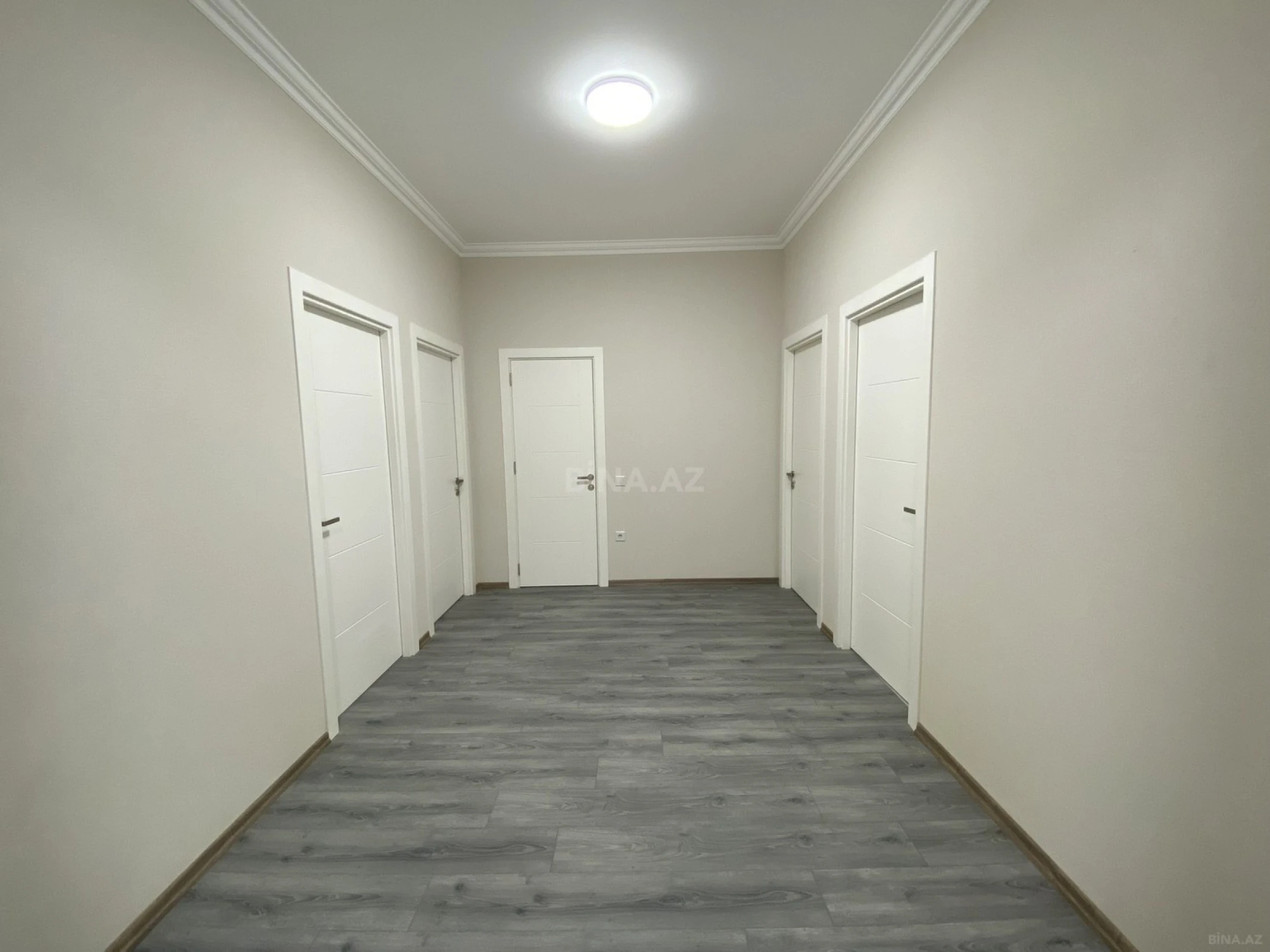 Satılır 3 otaqlı mənzil 96.5 m²