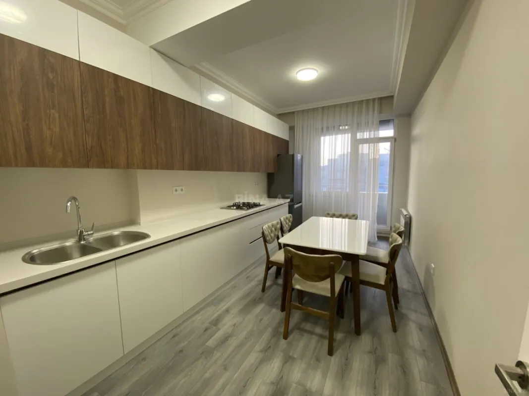 Satılır 3 otaqlı mənzil 96.5 m²