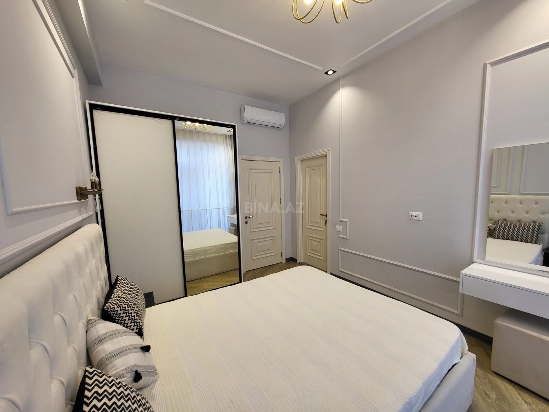 Satılır 4 otaqlı həyət evi 160 m²