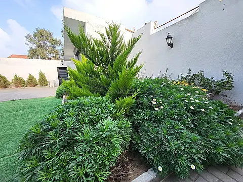 Satılır 4 otaqlı həyət evi 160 m²