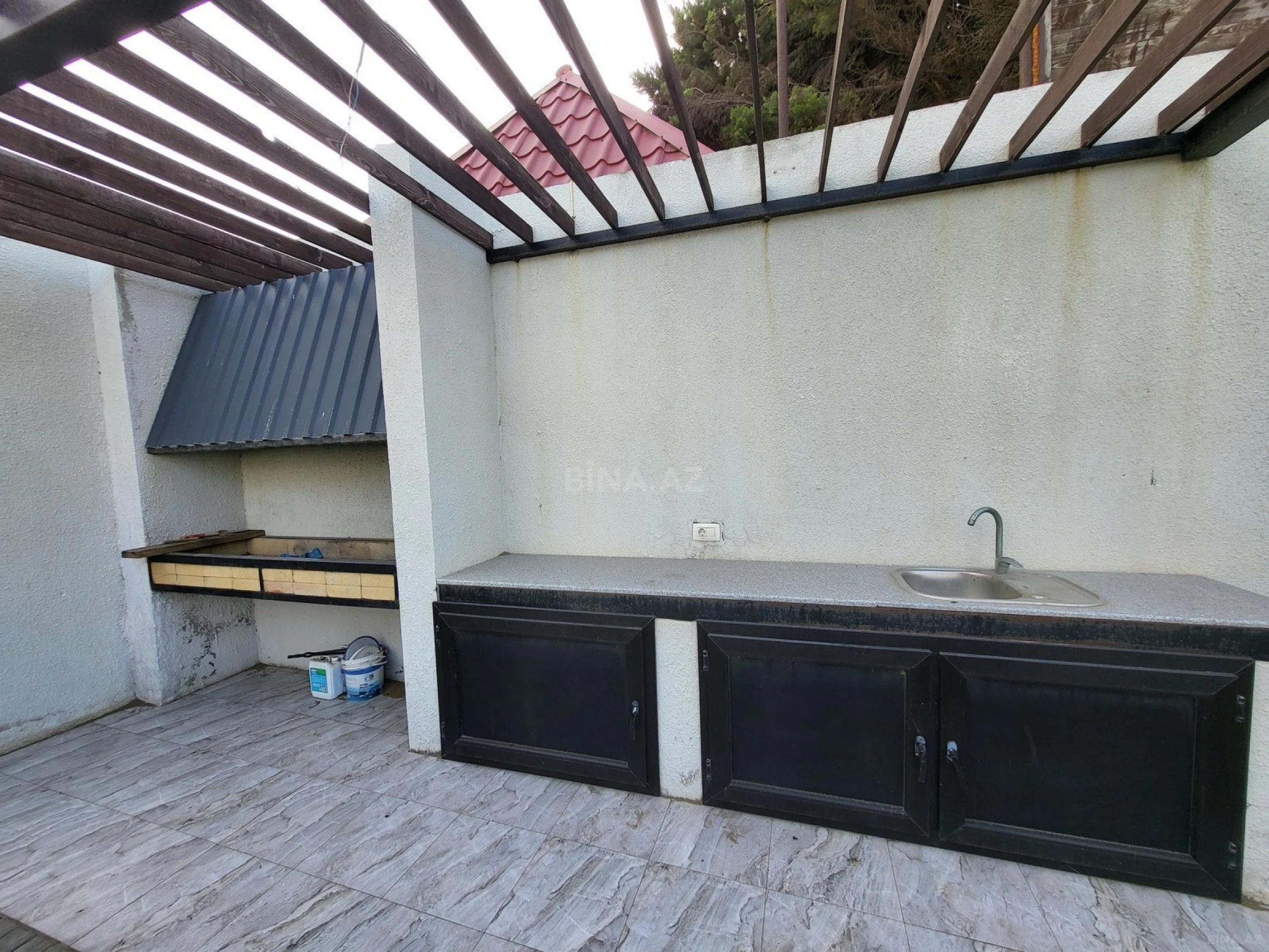 Satılır 4 otaqlı həyət evi 160 m²