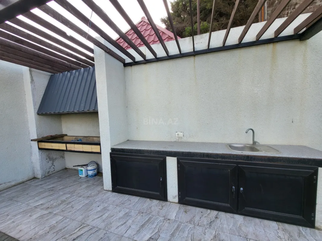 Satılır 4 otaqlı həyət evi 160 m²
