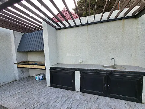 Satılır 4 otaqlı həyət evi 160 m²