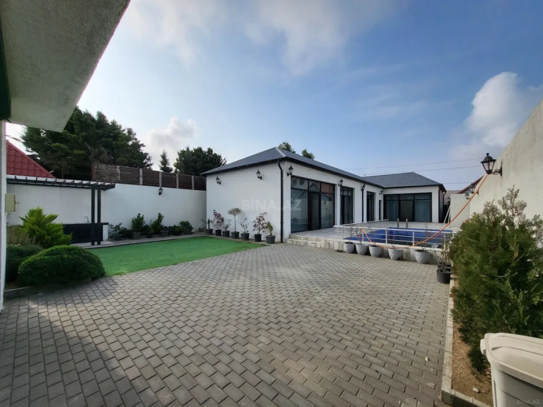 Satılır 4 otaqlı həyət evi 160 m²