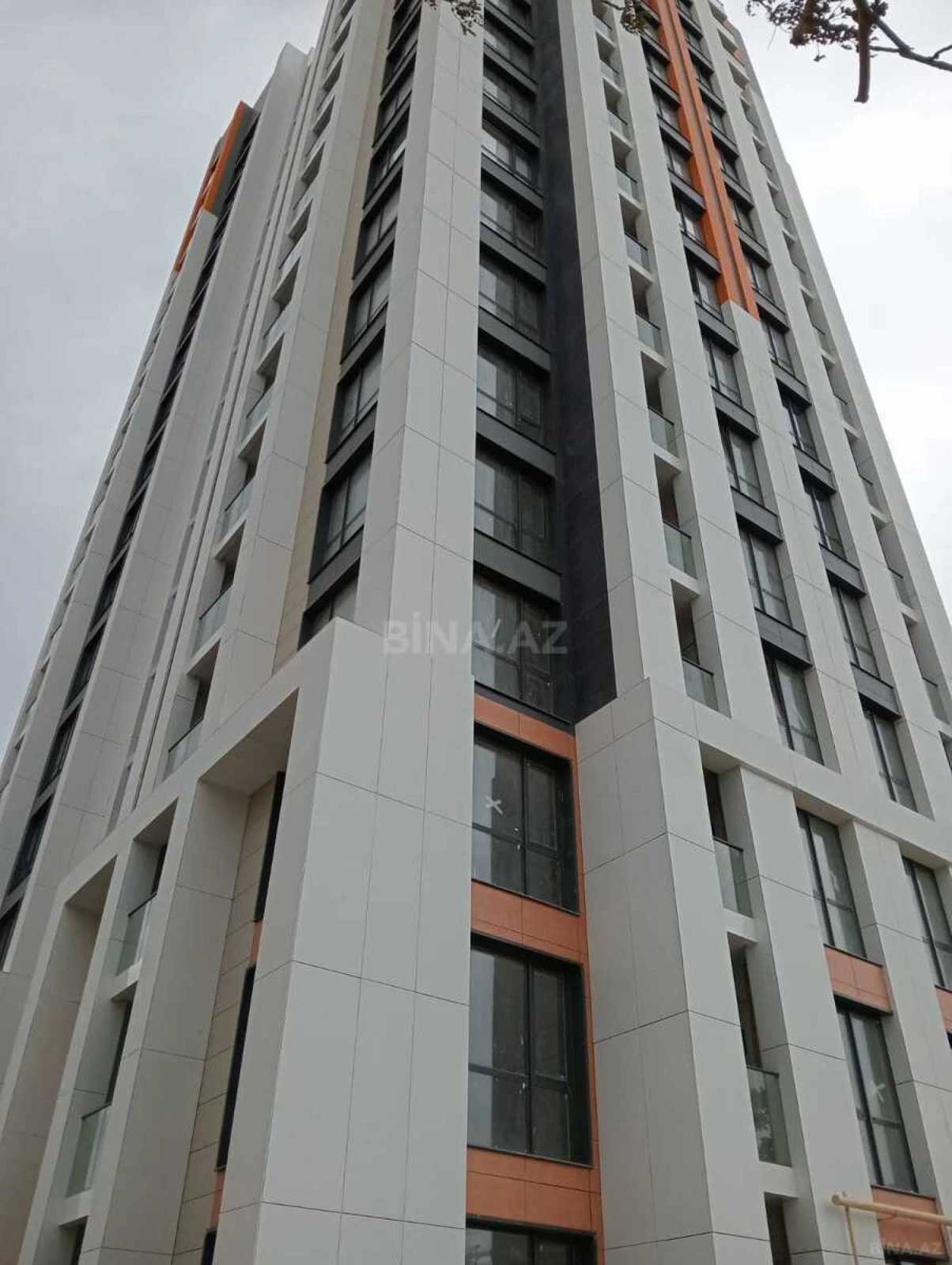 Satılır 3 otaqlı mənzil 100 m²