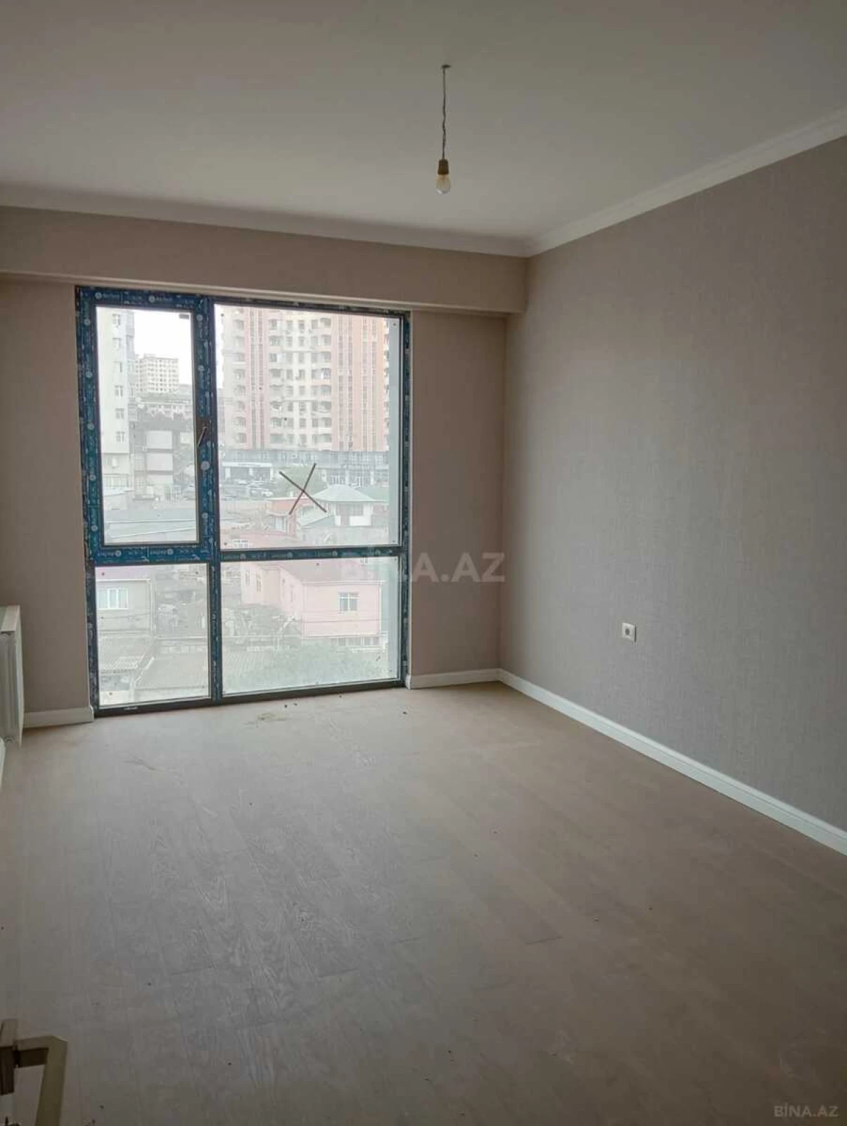 Satılır 3 otaqlı mənzil 100 m²