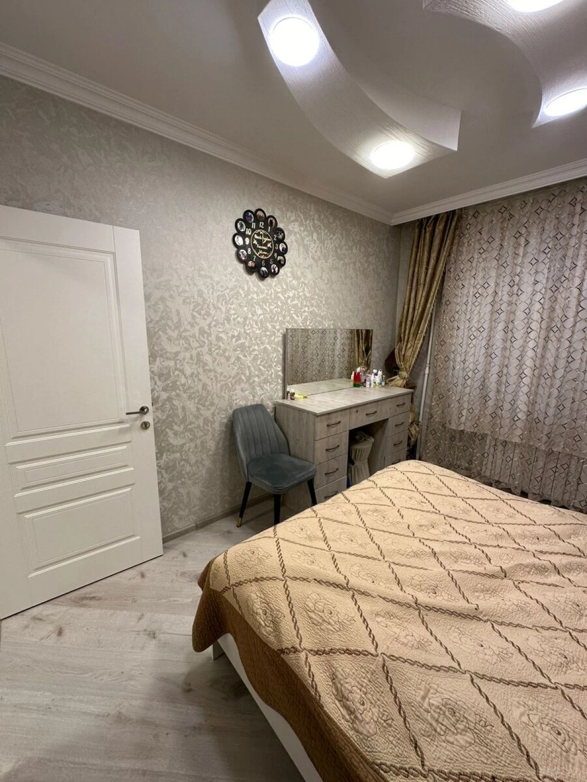 Satılır 2 otaqlı mənzil 65 m²
