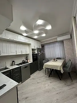 Satılır 2 otaqlı mənzil 65 m²