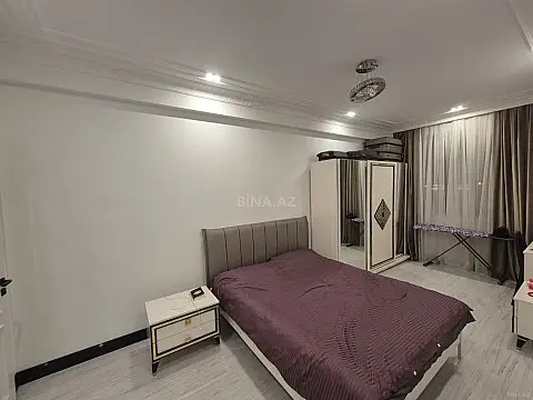 Satılır 2 otaqlı mənzil 93 m²