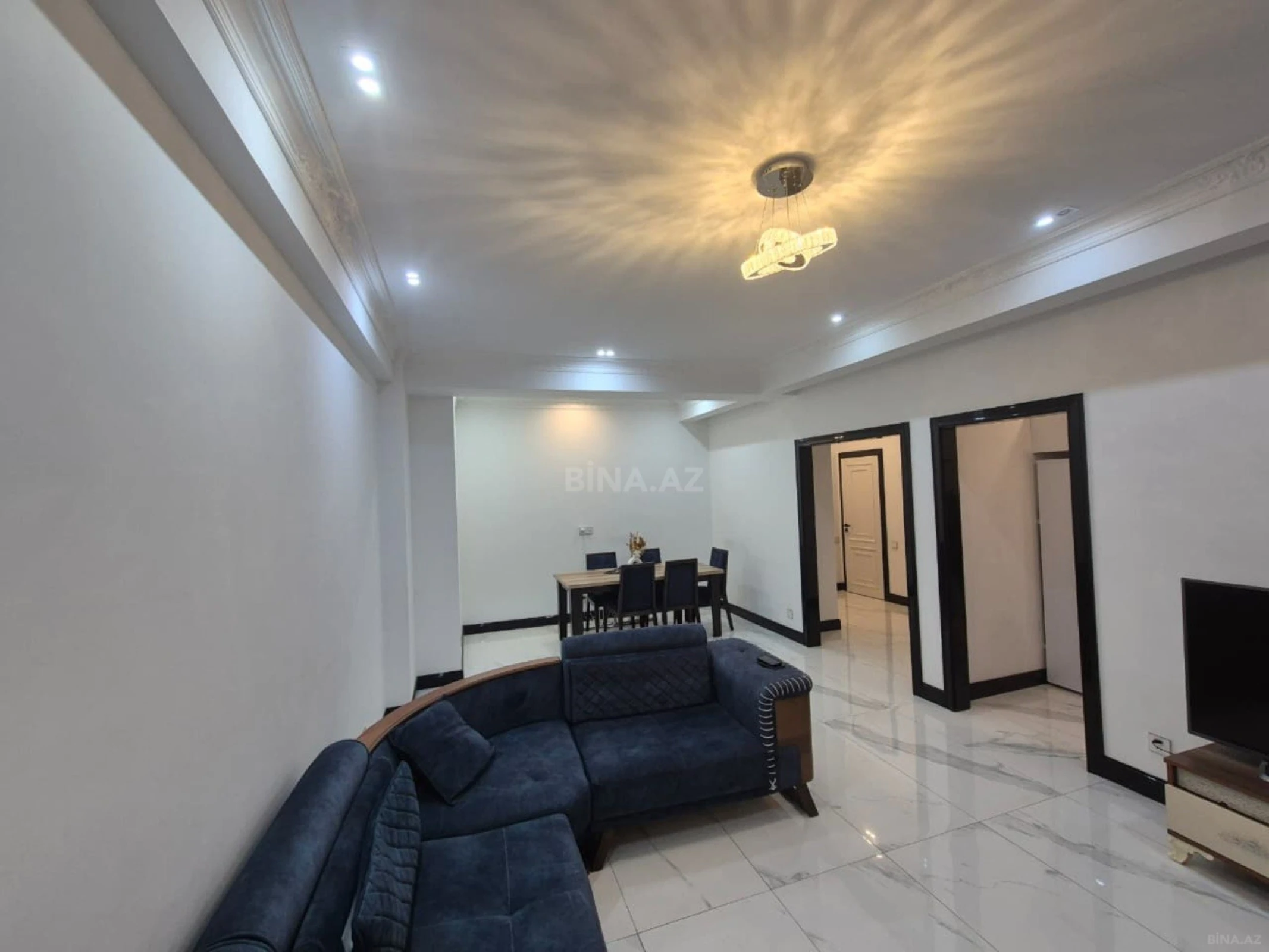 Satılır 2 otaqlı mənzil 93 m²