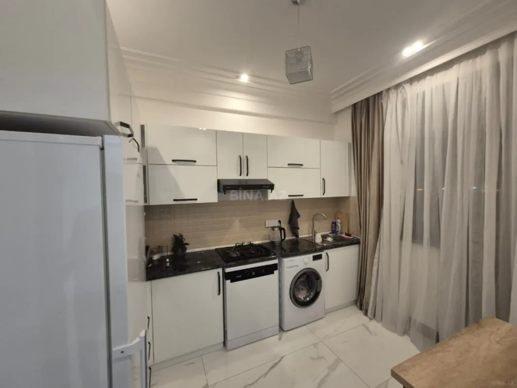 Satılır 2 otaqlı mənzil 93 m²