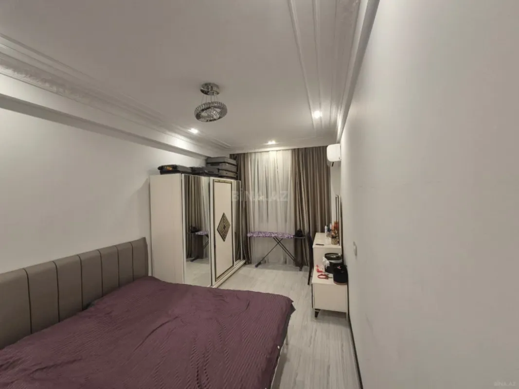 Satılır 2 otaqlı mənzil 93 m²