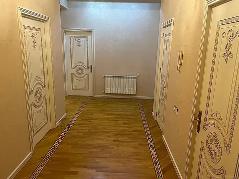 Kirayə verilir 3 otaqlı mənzil 120 m²