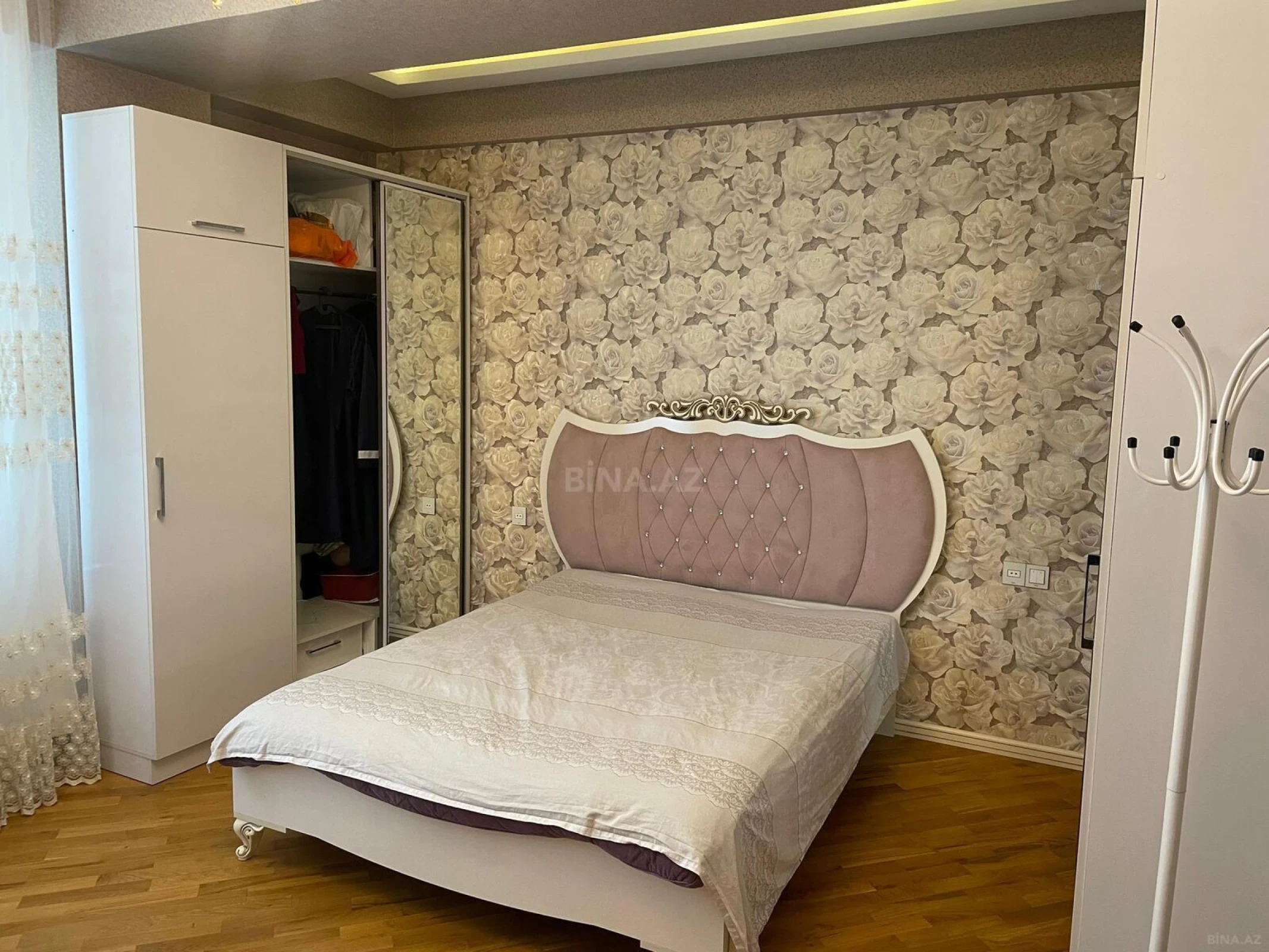 Kirayə verilir 3 otaqlı mənzil 120 m²