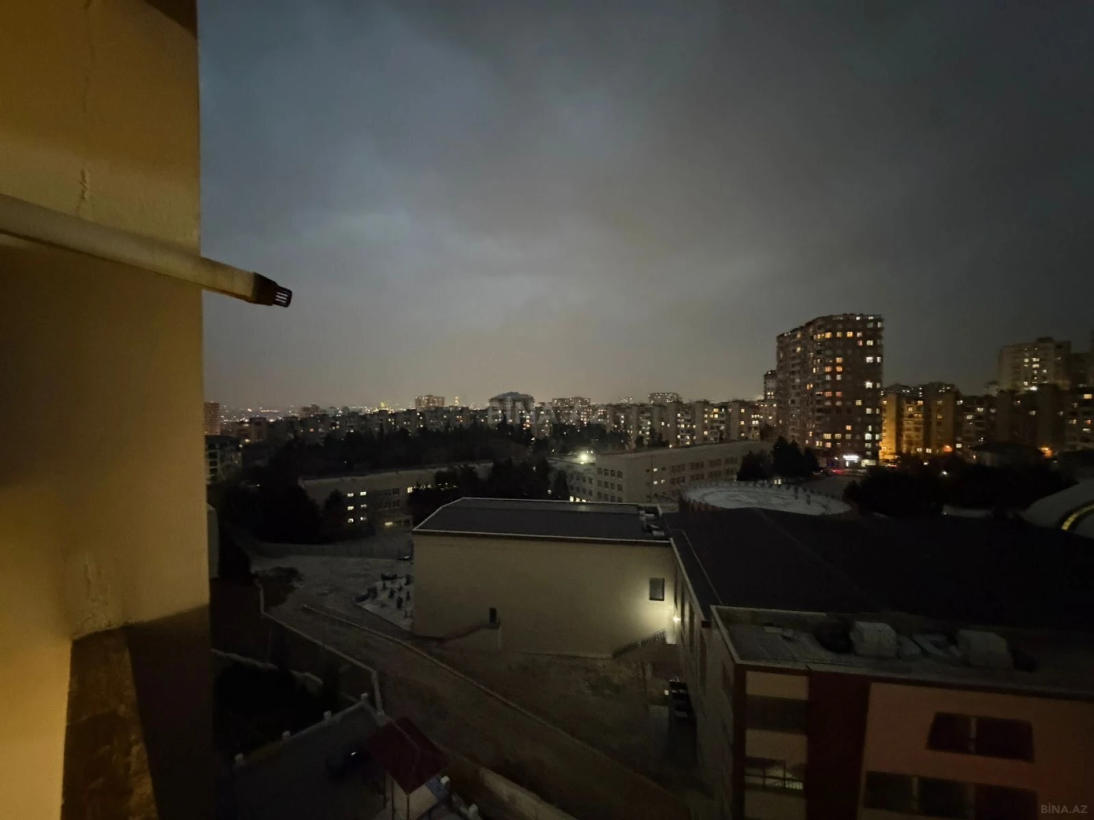 Satılır 3 otaqlı mənzil 150 m²