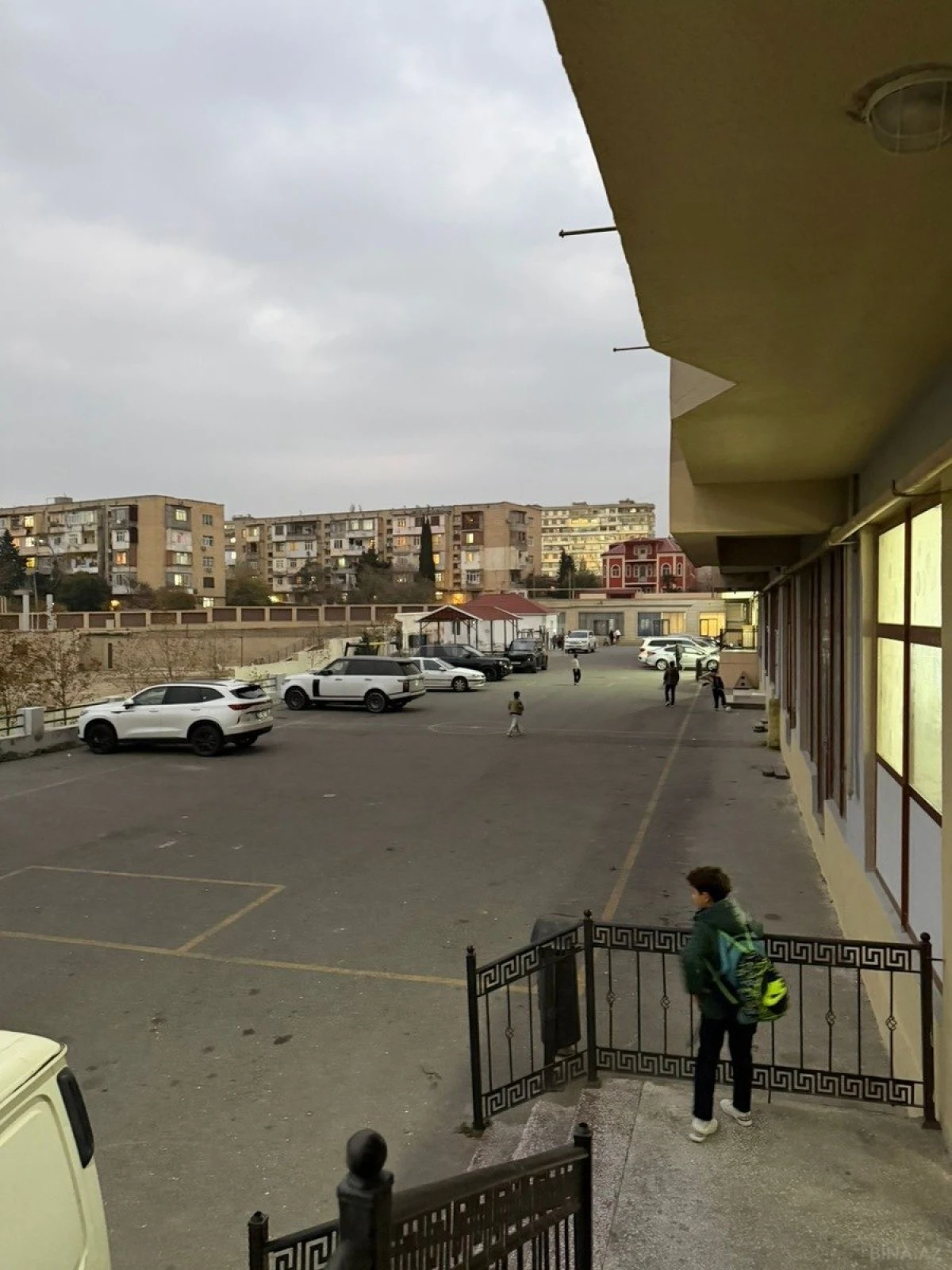 Satılır 3 otaqlı mənzil 150 m²
