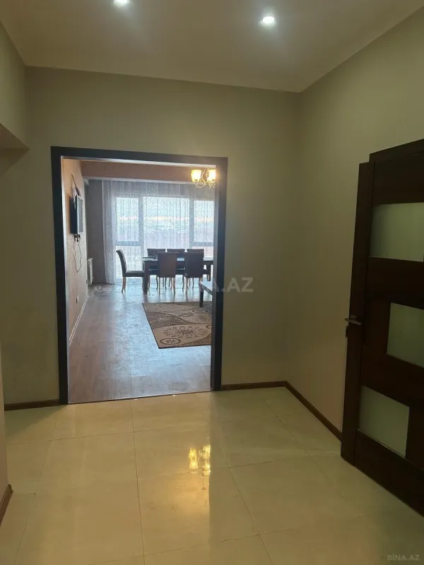 Satılır 2 otaqlı mənzil 120 m²