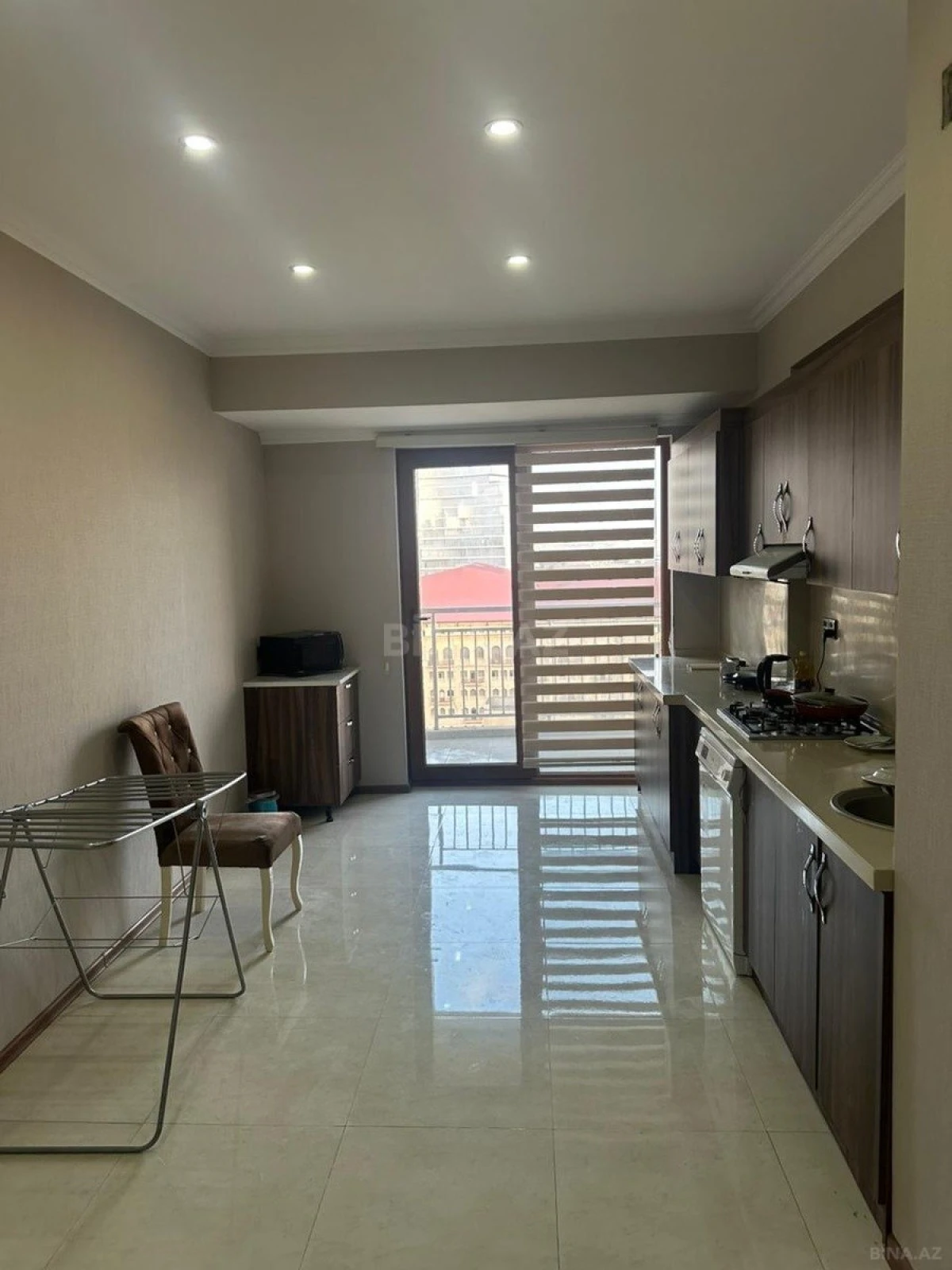 Satılır 2 otaqlı mənzil 120 m²
