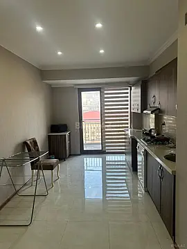 Satılır 2 otaqlı mənzil 120 m²