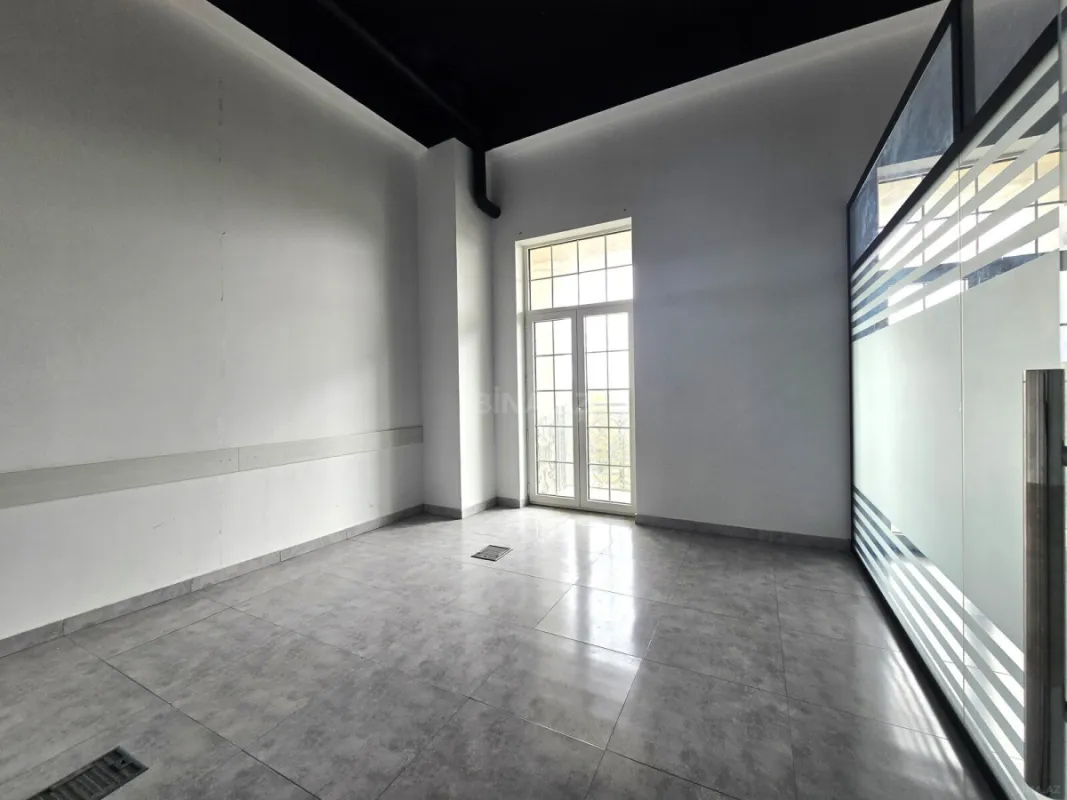 Satılır 4 otaqlı ofis 110 m²