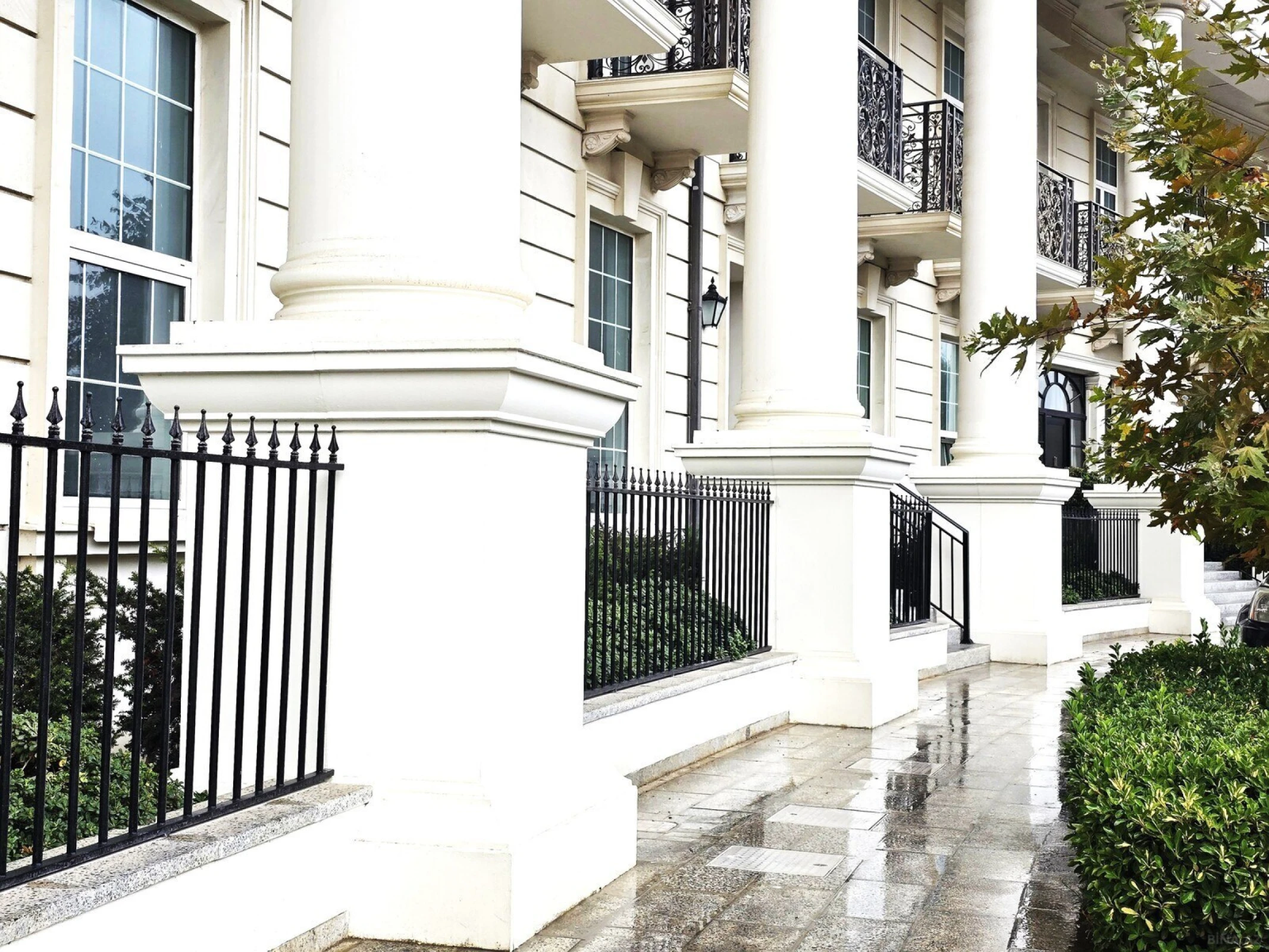 Satılır 4 otaqlı ofis 110 m²