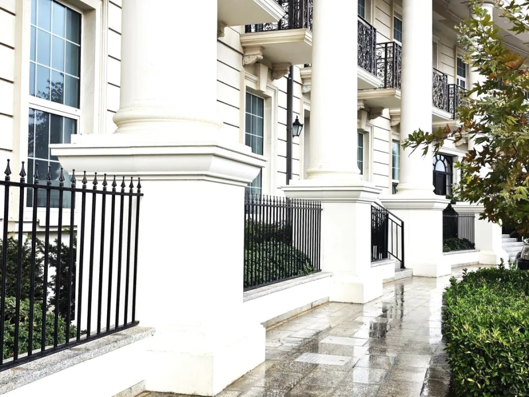 Satılır 4 otaqlı ofis 110 m²