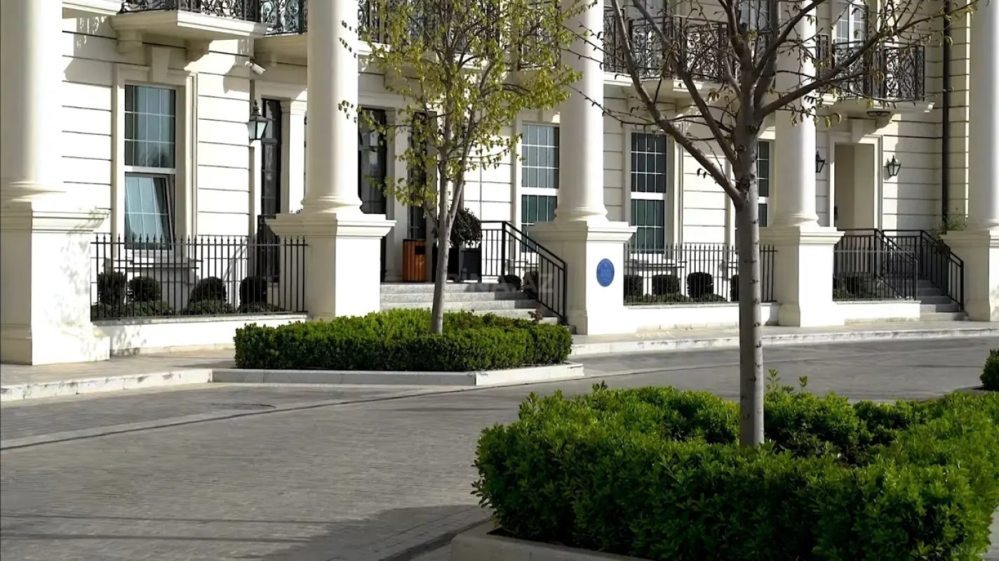 Satılır 4 otaqlı ofis 110 m²