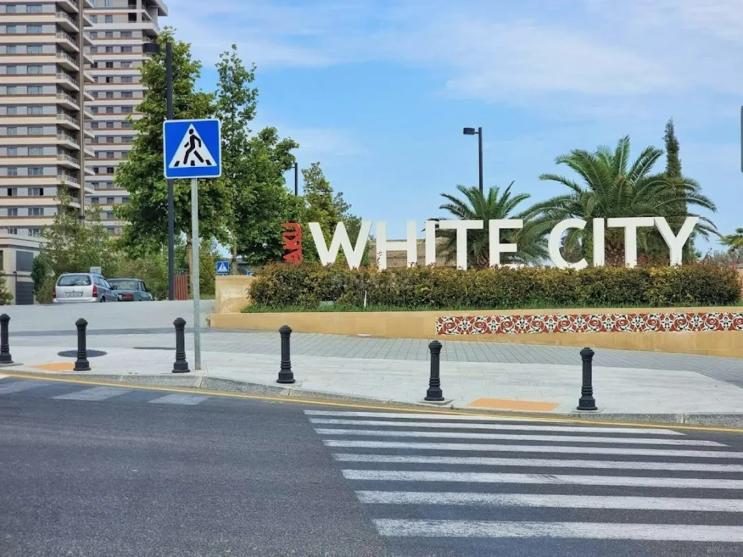 Satılır 4 otaqlı ofis 110 m²