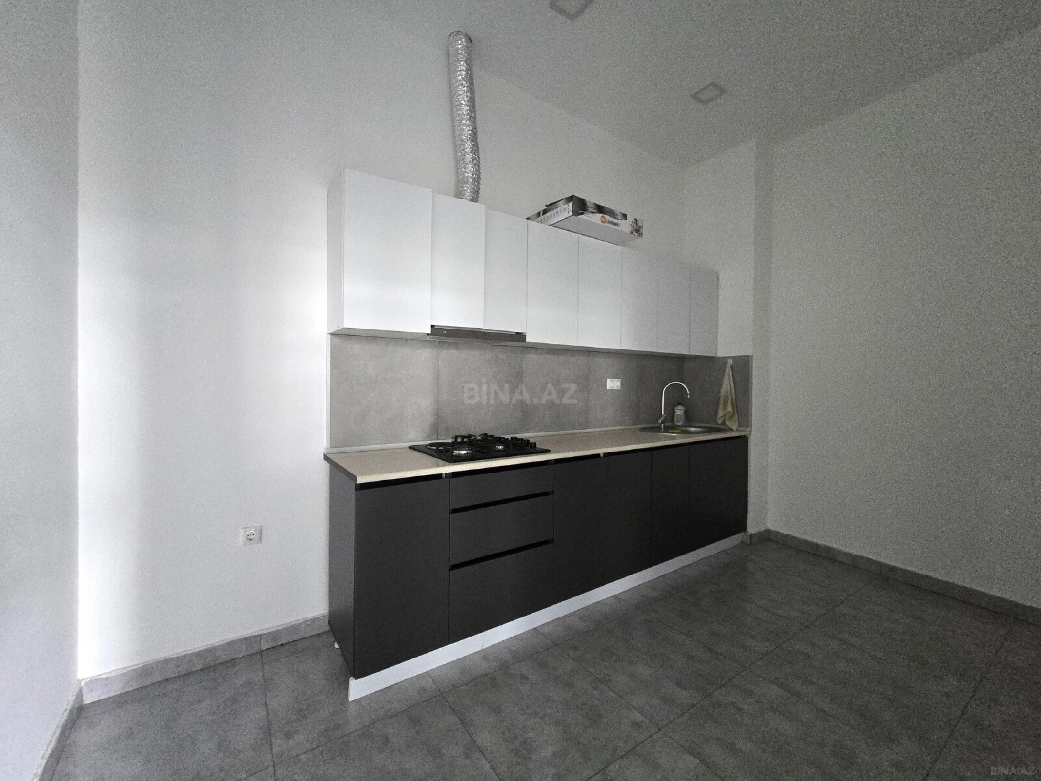 Satılır 4 otaqlı ofis 110 m²