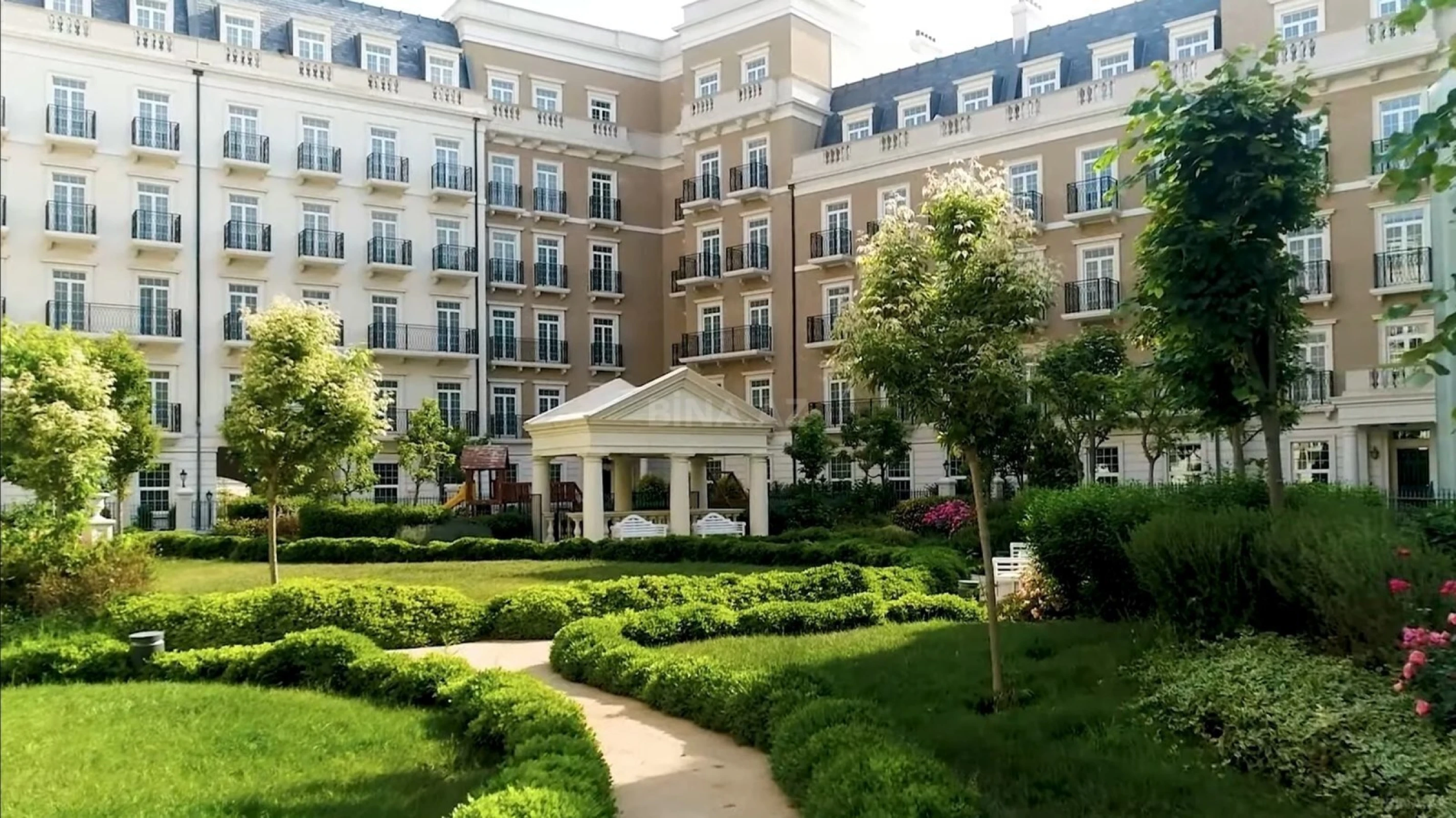 Satılır 4 otaqlı ofis 110 m²