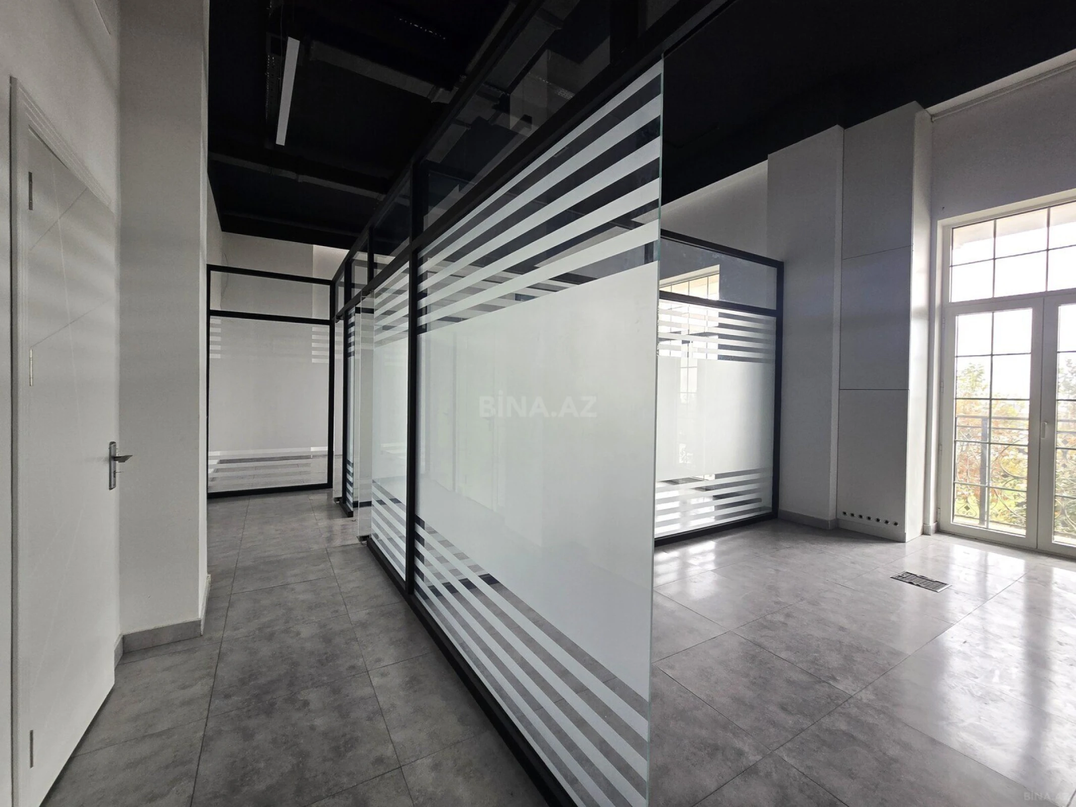 Satılır 4 otaqlı ofis 110 m²