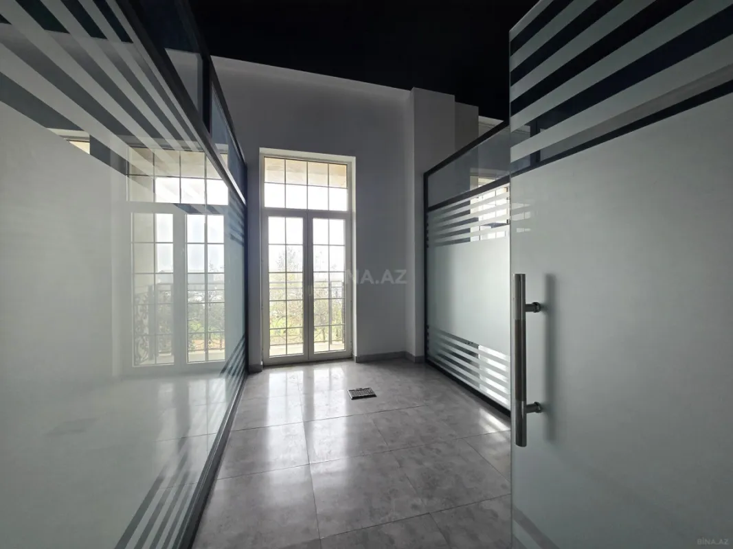 Satılır 4 otaqlı ofis 110 m²